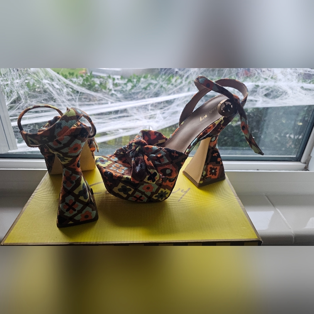 Bourbon Disco By Circus NY Heels Multicolor Size 9